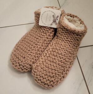 Lemon by Anthropologie Cozy Knit Slippers